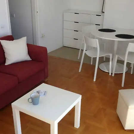Comfortable 2 Bdrm Apartment, Fully Equipped 公寓 塞萨洛尼基