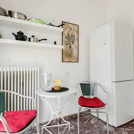 Comfortable 2 Bdrm Apartment, Fully Equipped * Thessaloniki